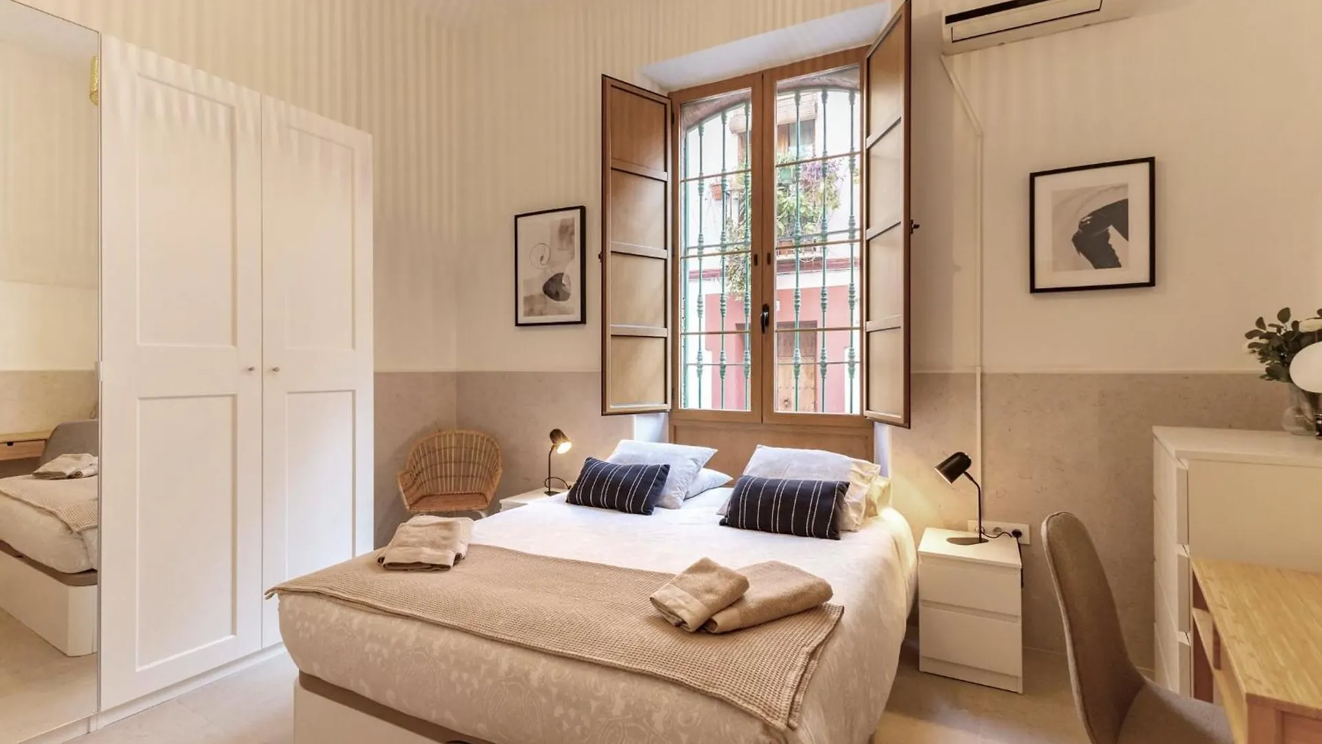 Modern Spacious Apartment Central Of Seville