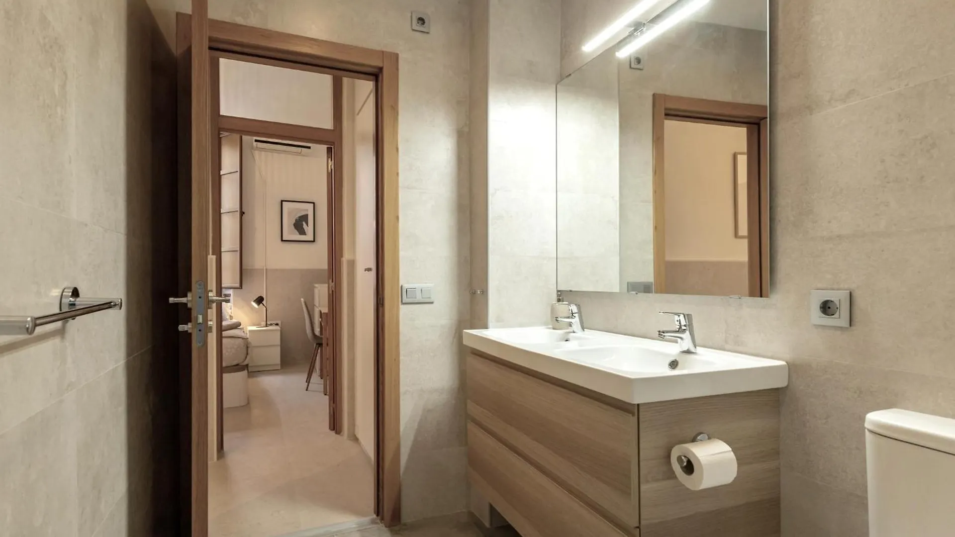 Modern Spacious Apartment Central Of Sevilla