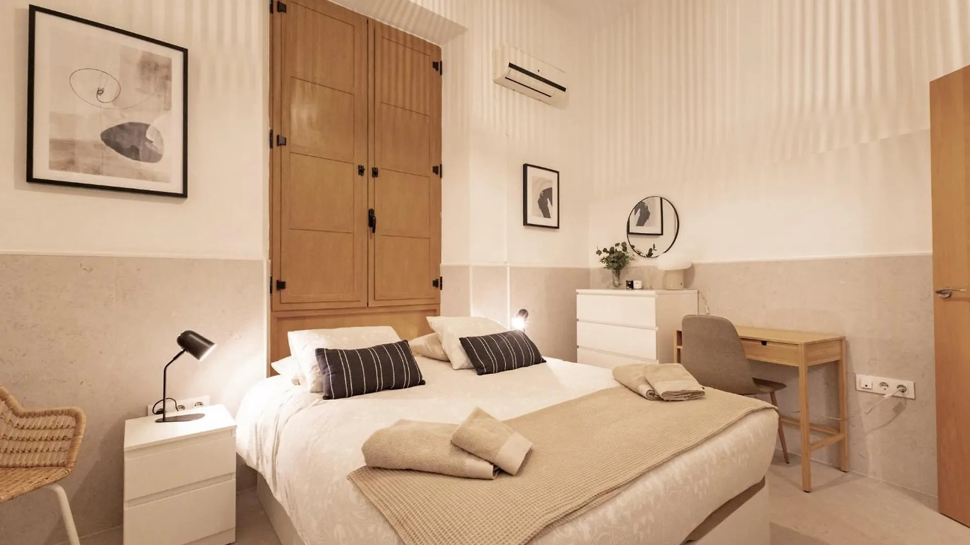 Modern Spacious Apartment Central Of Sevilla